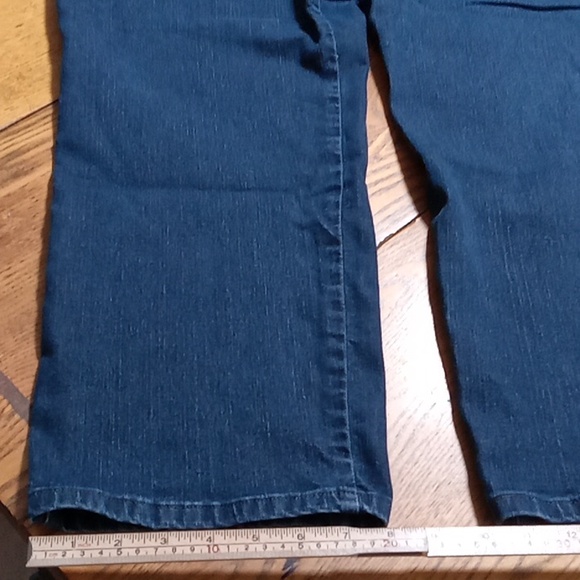 LEE Jeans Women 20 BLUE Denim Preowned CLASSIC FIT STRAIGHT LEG Used Spring - Picture 2 of 12